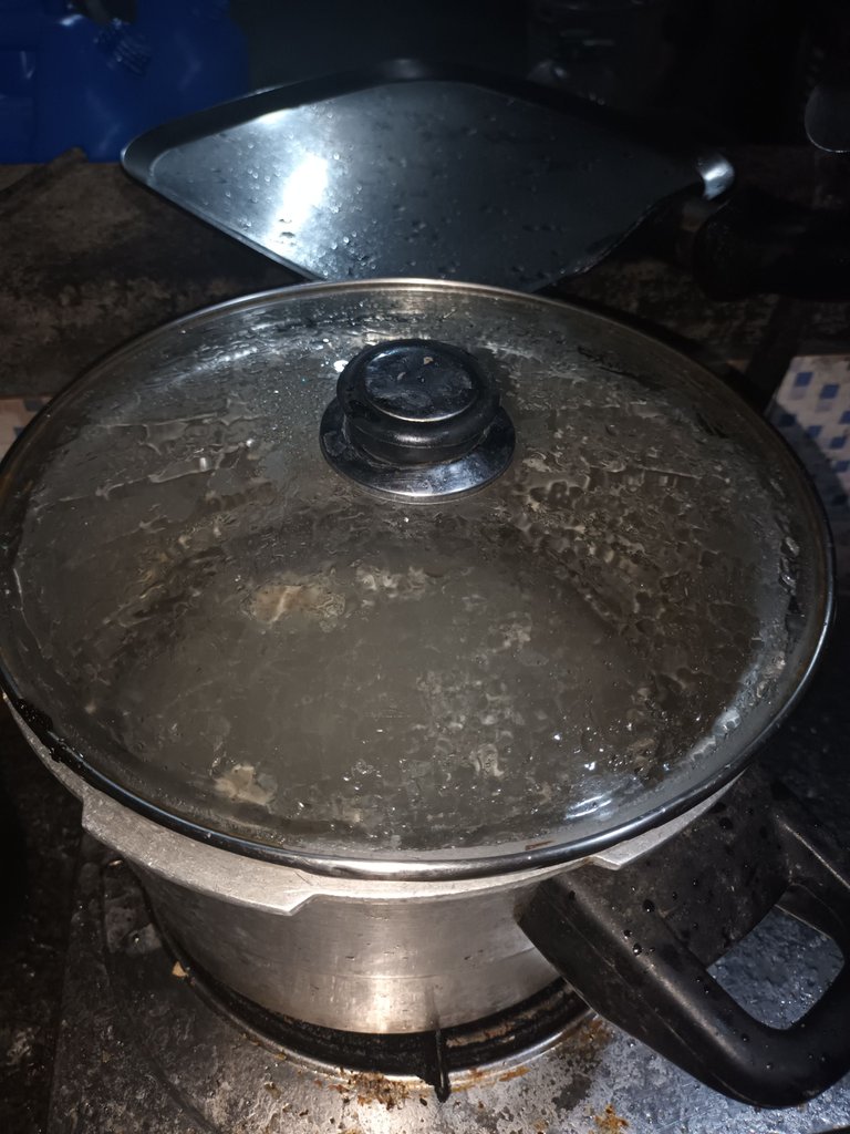 boiling pork.jpg