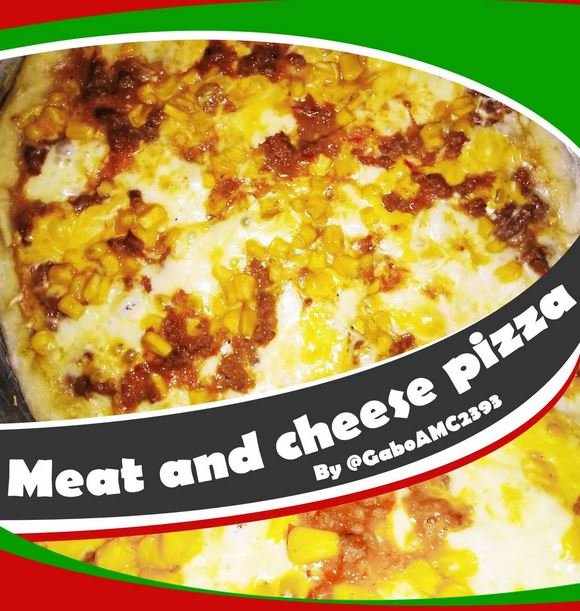 Pizza de carne y queso