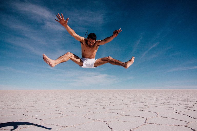 wind-explosion-salar-de-uyuni-bolivia-gastontrussi.JPG