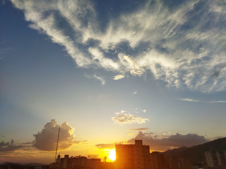 Cielos y nubes de octubre / Skies and clouds of October 