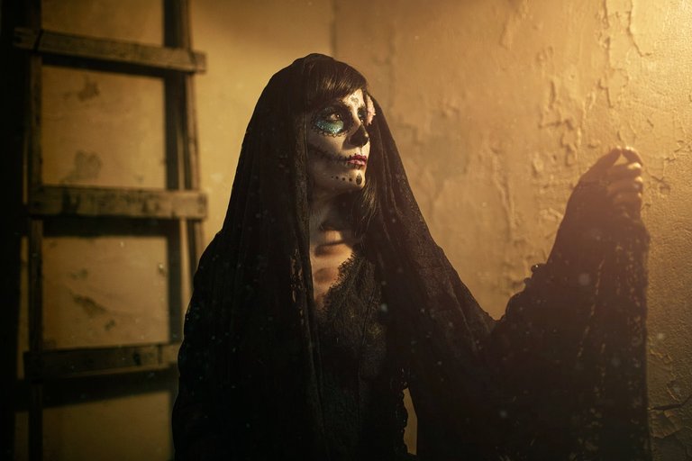 catrina-5060422_1280.jpg