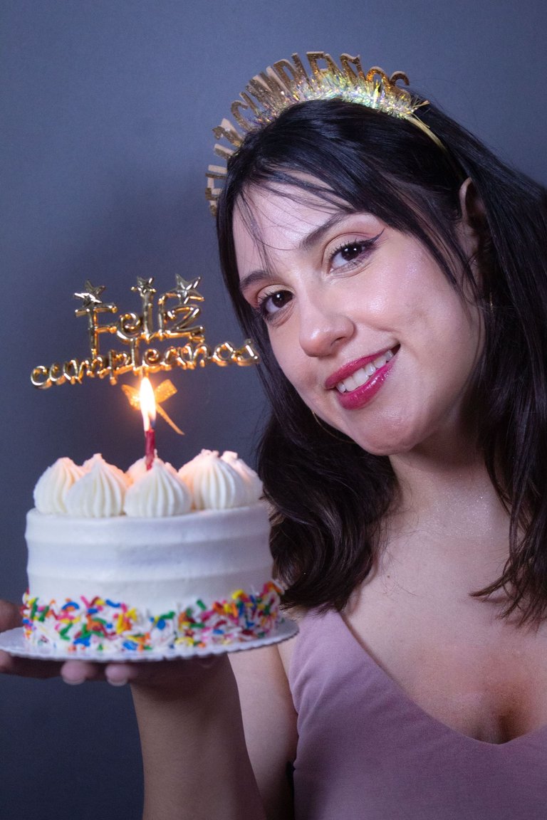 Vickycumple5.jpg