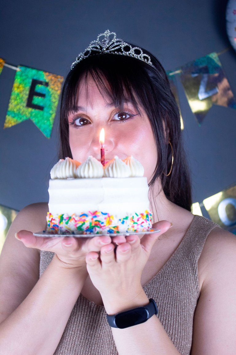 Vickycumple88.jpg