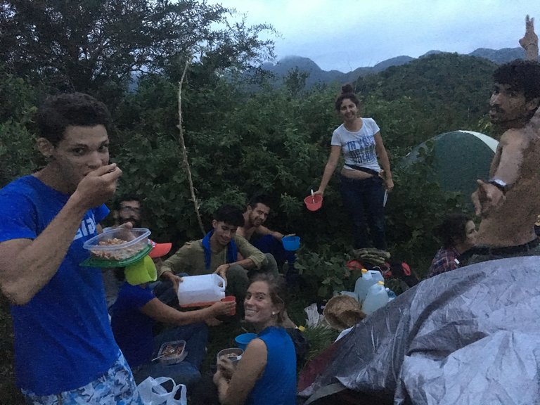 4. Aquí mismo dormimos hoy! (8).JPG