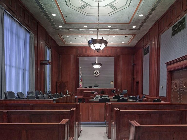 courtroom-g2056b1b46_1280.jpg