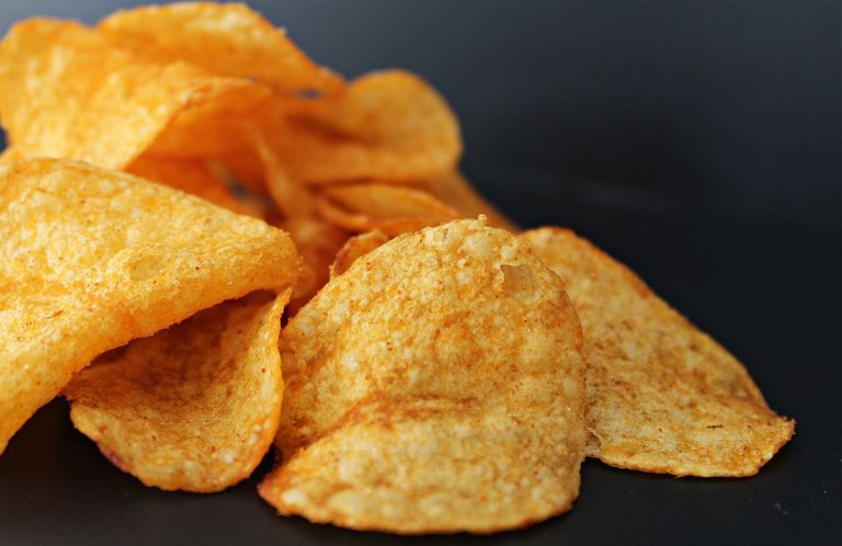 potato-chips-448737_1920.jpg