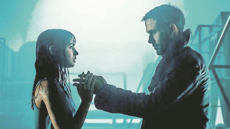 la-la-futuroland-ryan-gosling-ana-armas-una-escena-blade-runner-2049-que-tambien-cuenta-una-pequena-pero-salvadora-participacion-del-original-harrison-ford.jpg