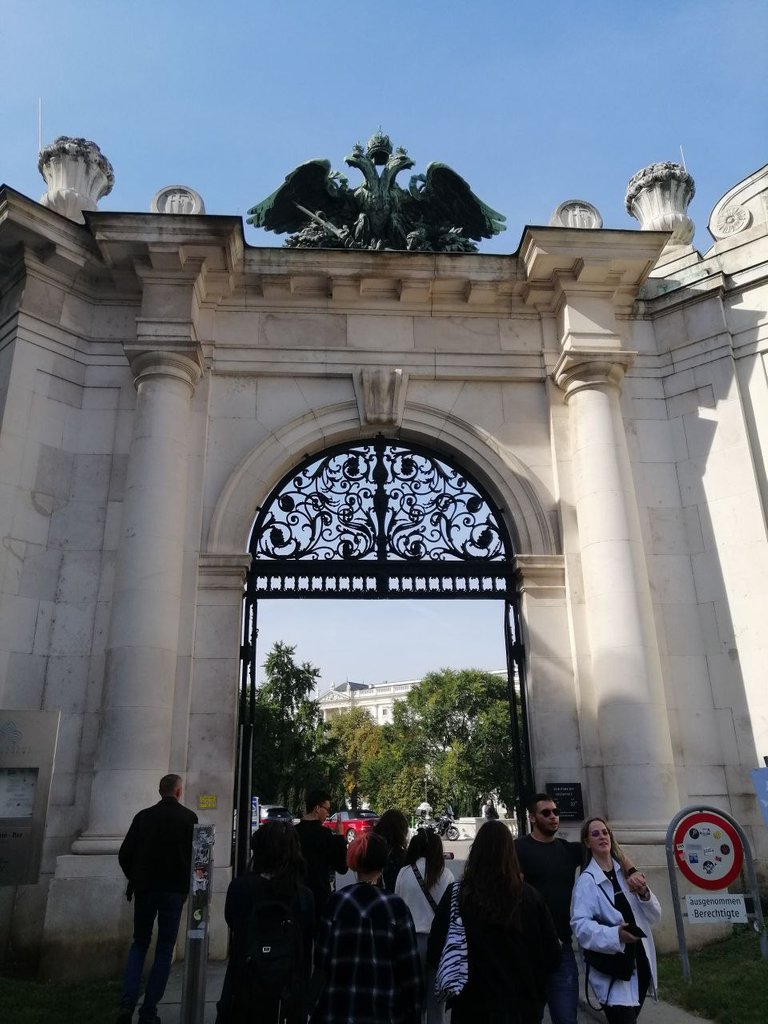 entrance to burggarten.jpeg