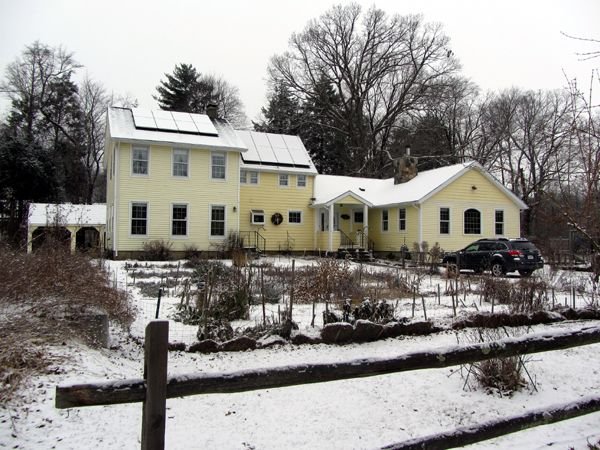 House in snow crop Dec 2024.jpg