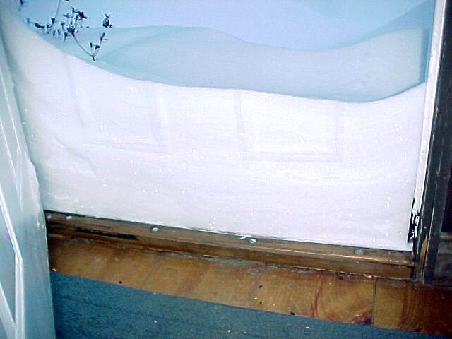 Storm.snow.at.backdoor.Feb.03.jpg