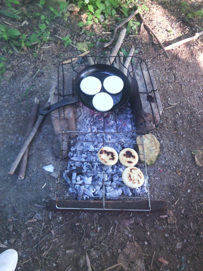 arepas en leña.jpg