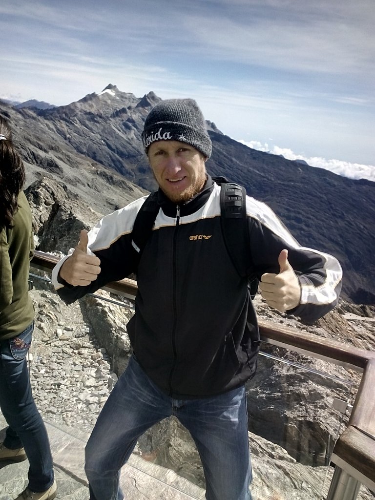 En el pico Bolivar con mucho frío