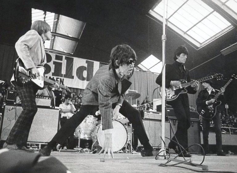 Kungliga_Tennishallen_Stones_1966a.jpg