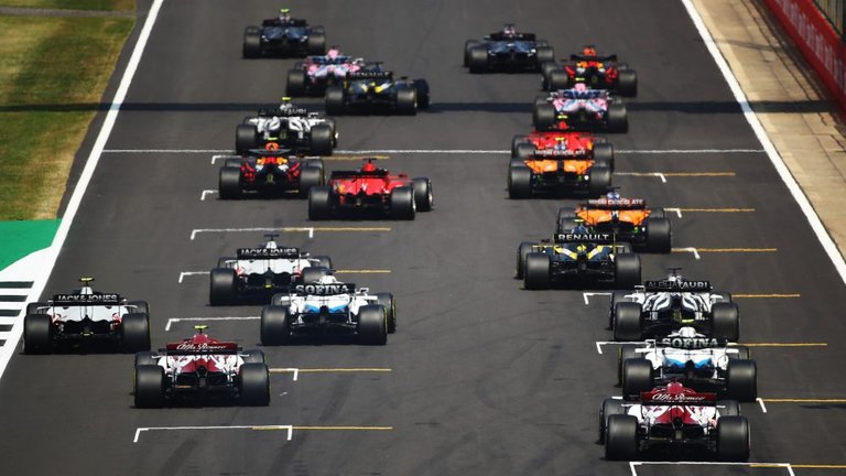 219.-Formula1-quien-es-el-favorito-a-7-carreras-del-final-race-sprint.jpg
