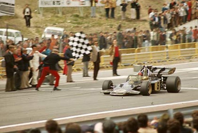 261.-Formula1-tres-cuartos-de-siglo-3a-decada-Fittipaldi.jpg