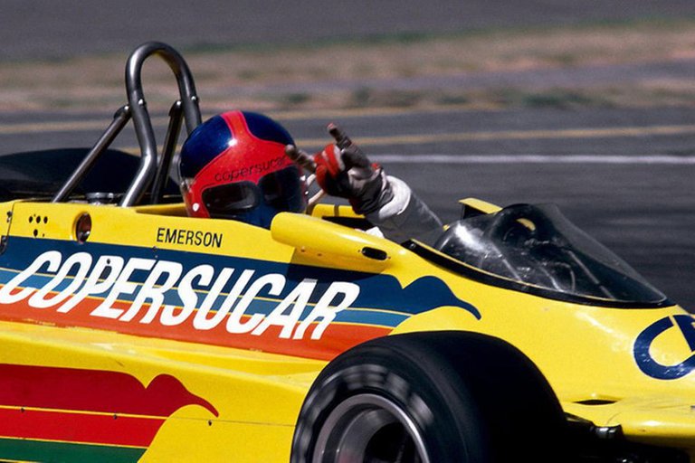 210.-Idolos-de-la-Formula1-Emerson-Fittipaldi-3.jpg
