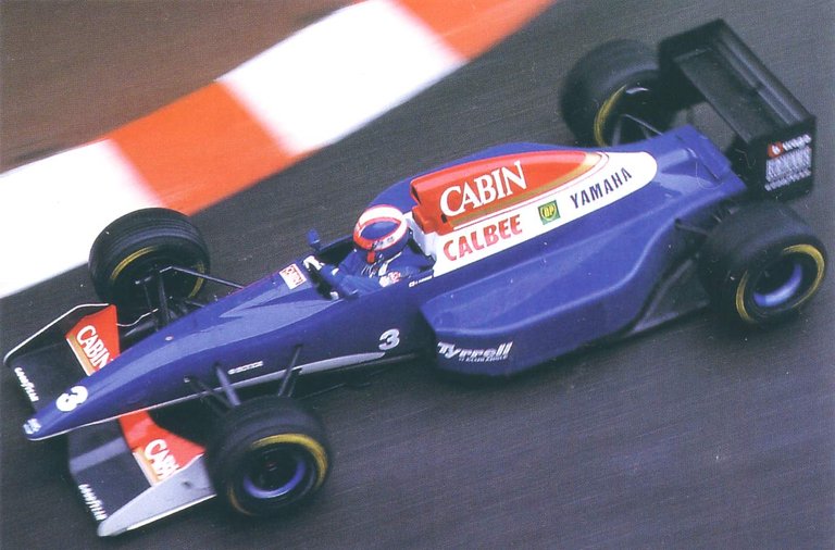 182.-Equipos-de-la-F1-desaparecidos-Tyrrell-1993-Monaco-Katayama.jpg