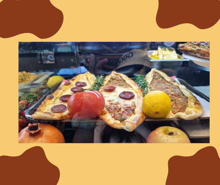 sucuklu pide - mixed pide -kiymali pide - (1).png