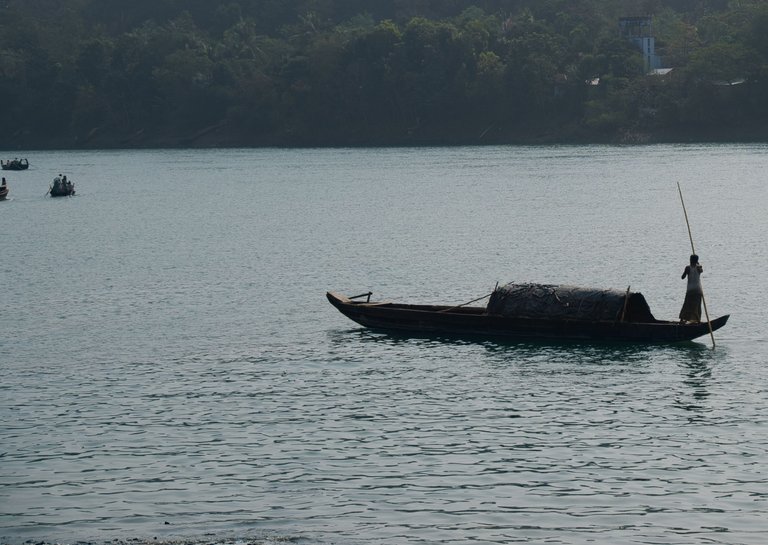 anotrer boat18.jpeg