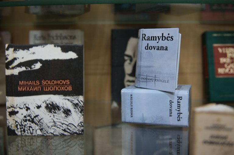 books8.jpeg