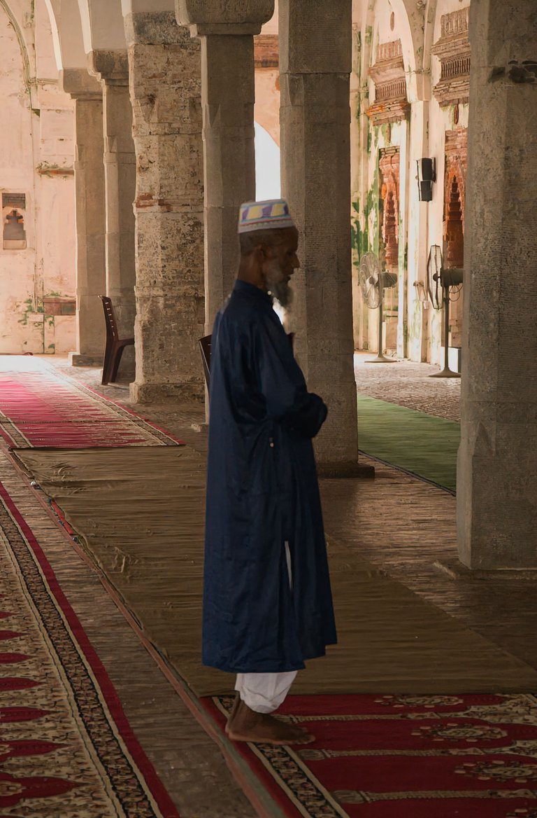 mosque13.jpeg