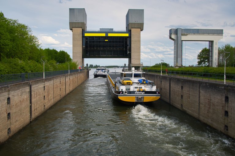 dam23.jpeg