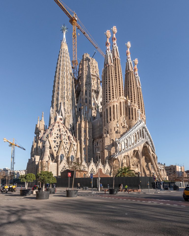 Sagrada Familia 2021.jpg