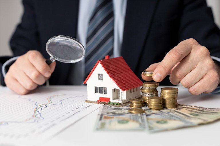 house-investments-elements-assortment.jpg