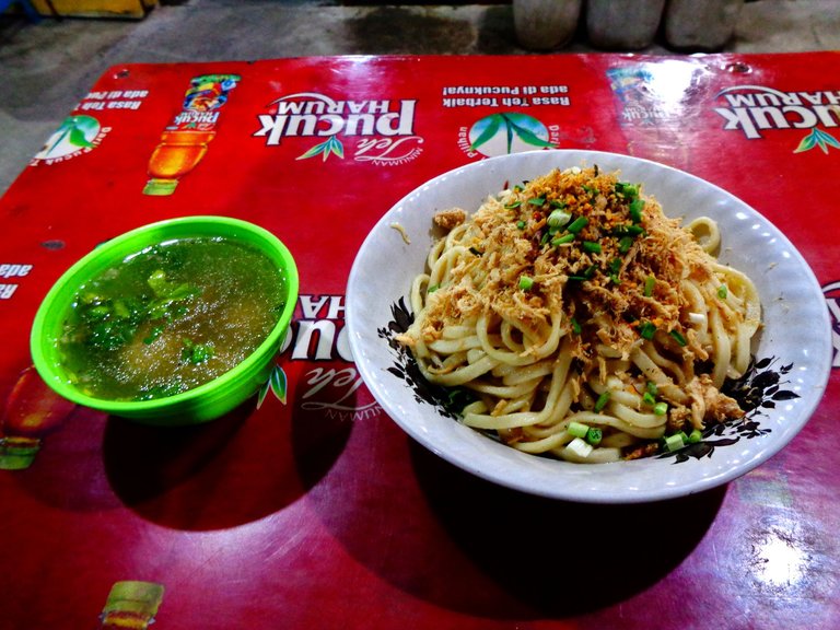 mie plus kuah
