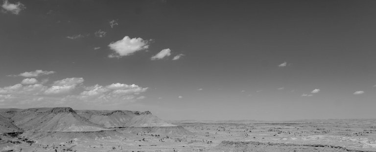 View from Chenini in BW.jpg