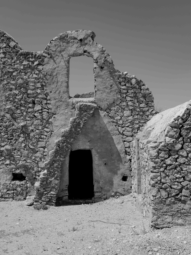 Ksar Ouled Mehdi in BW4.jpg