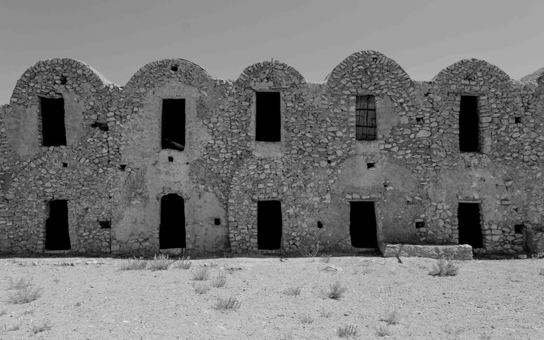 Ksar Ouled Mehdi in BW2.jpg