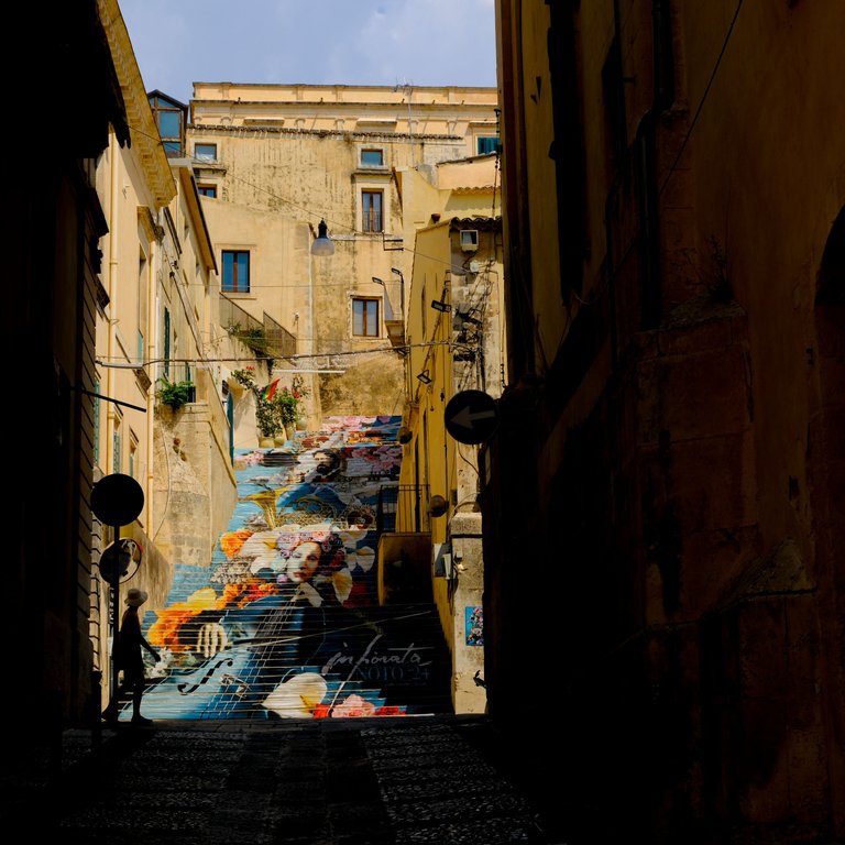 Steps in Noto.jpg