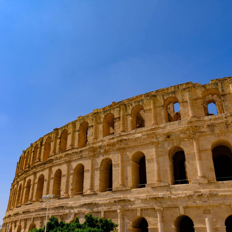 El Jem Amphitheatre square.jpg