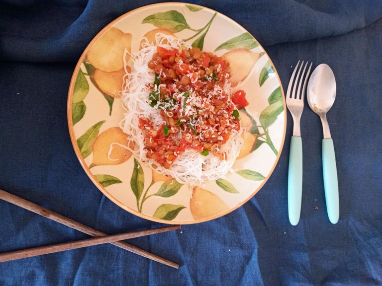 rice noodles bolognese 7.jpg