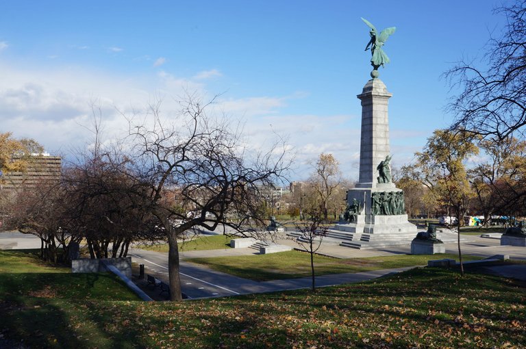 Monument George Etienne Cartier