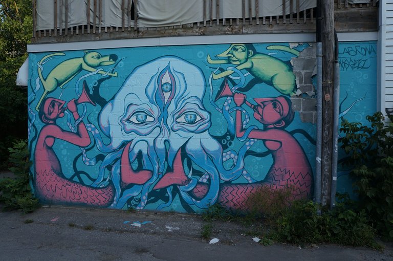 324 - Labrona & Mozgeez ruelle Ontario.jpg