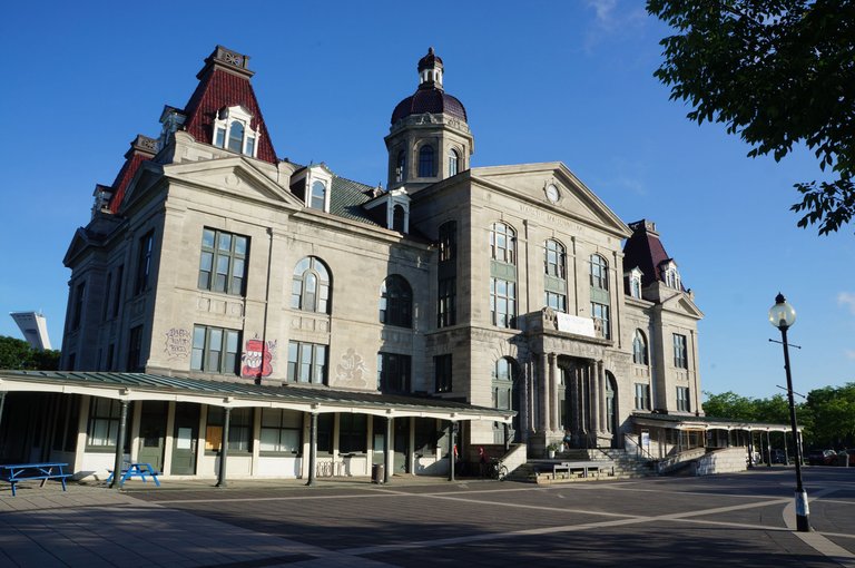Marché Maisonneuve