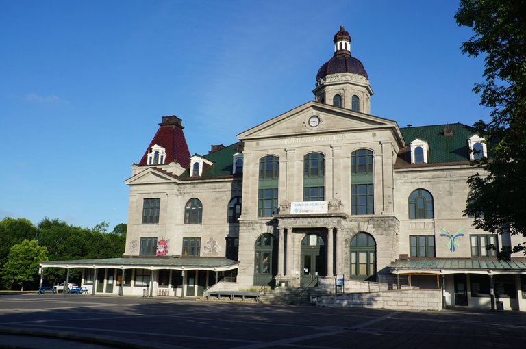 Marché Maisonneuve