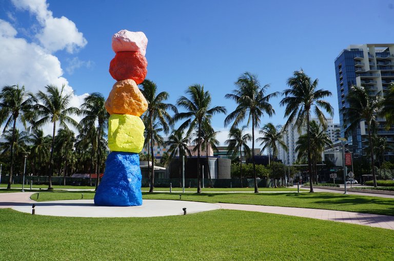 Five Blocks, Collins Park