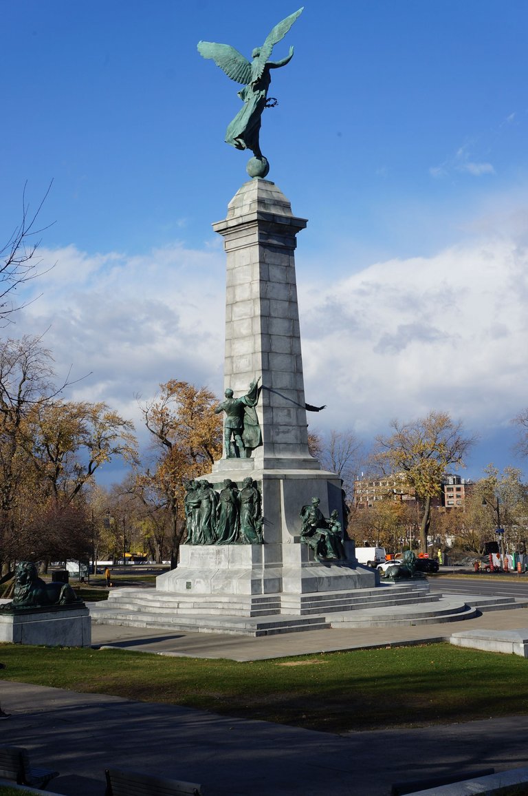 Monument George Etienne Cartier