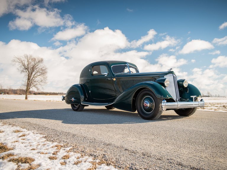 1934 Packard Twelve Sport 01.jpg