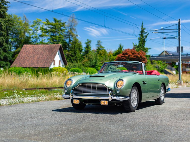 1965 Aston Martin DB5 Convertible.jpg