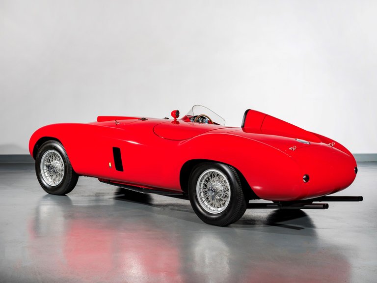 1953 Ferrari 375 MM 02.jpg