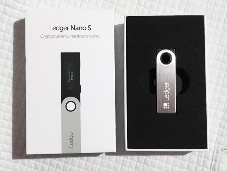 ledger1.jpg