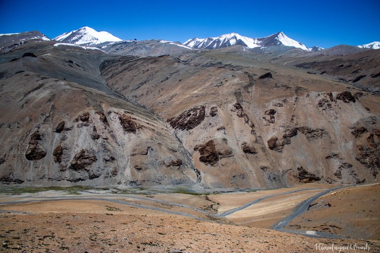 Manali-Leh Highway : Where Mountains Paint the Sky