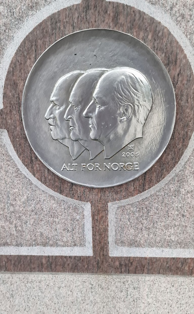$1