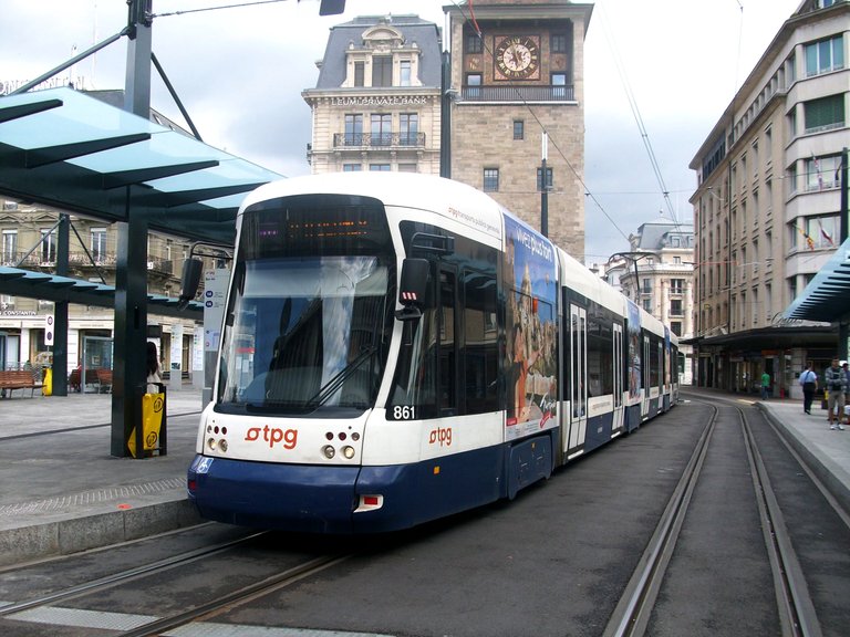 Bombardier_Flexity_Outlook_Cityrunner_n°861_Genève.jpeg