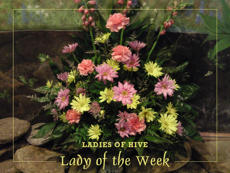 LOH--LadyOfTheWeek-05.png