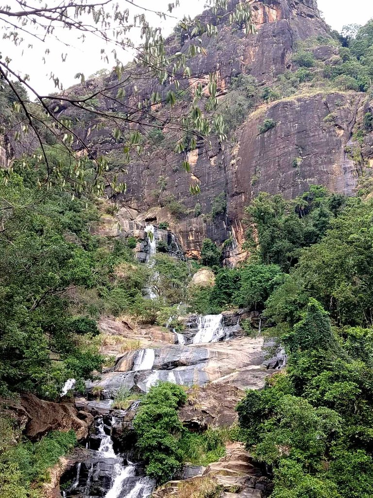 WhatsApp Image 2025-10-01 at 07.55.49 (2).jpeg